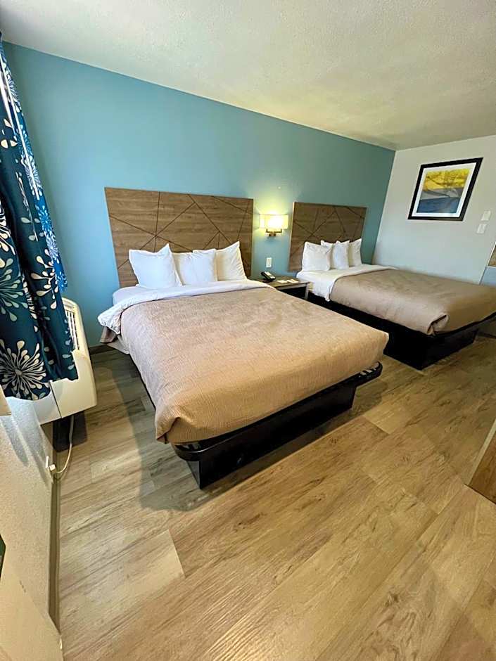 Photo 1 of 5 of 2 Double Beds, Accessible
