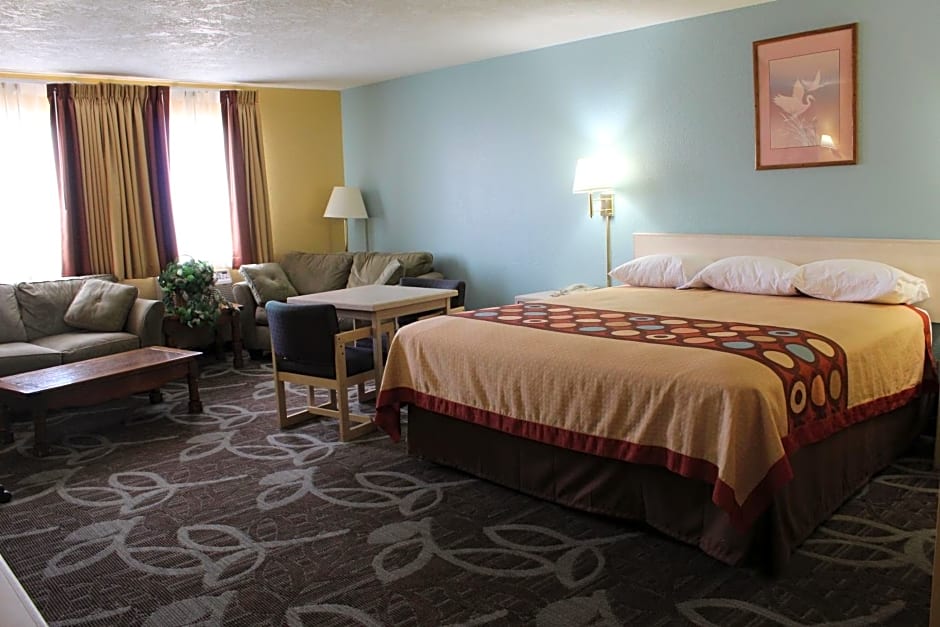 Super 8 by Wyndham Nephi