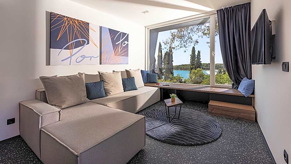 Porton Nature Hideouts