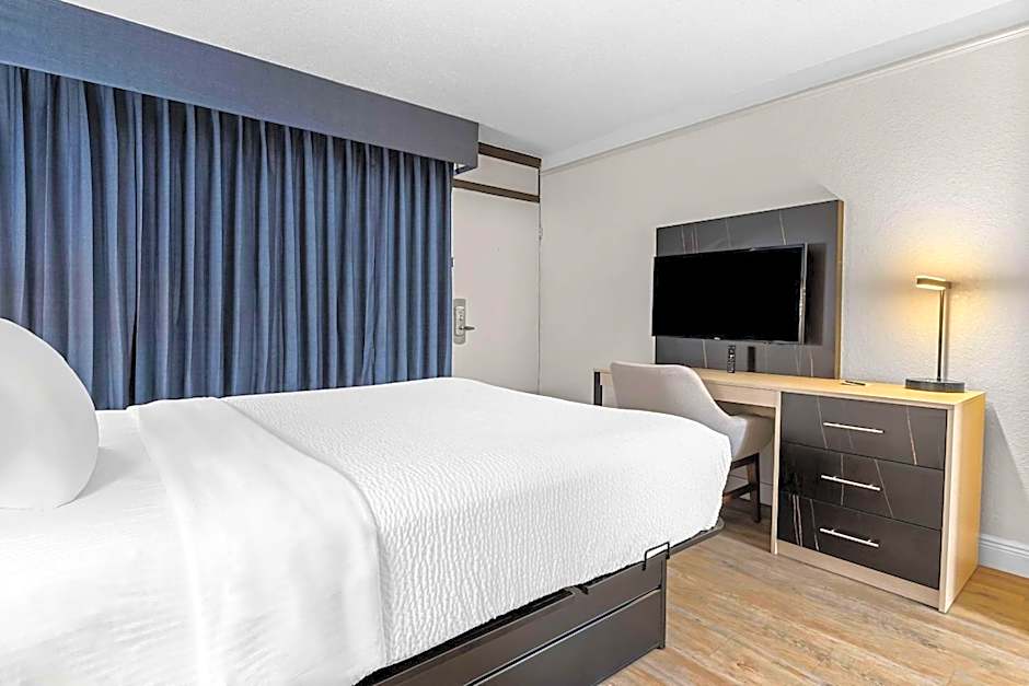 Suburban Studios Slidell I-10