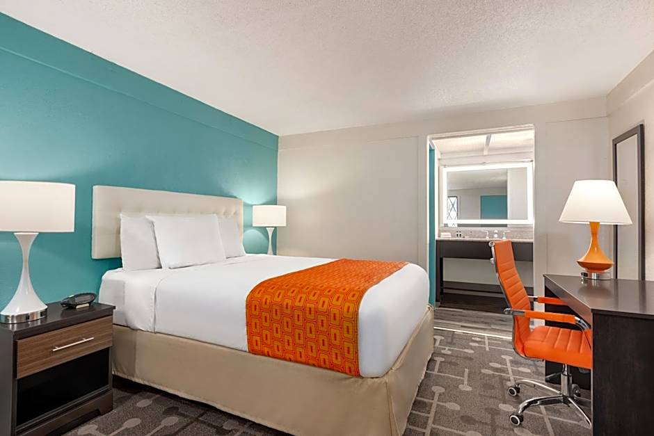 Dover Inn and Suites