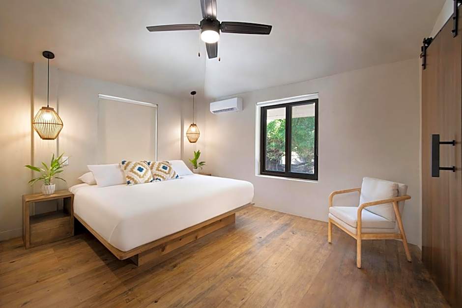 Photo 1 of 8 of 2 Bedroom Apartment, Partial Ocean View, Terrace