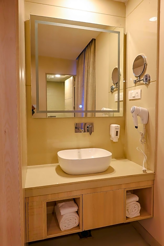 VIJAN BUSINESS HOTEL