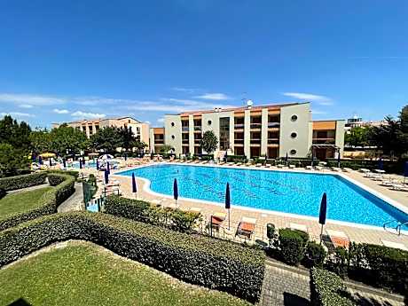 Villaggio ai Ginepri - Agenzia Cocal