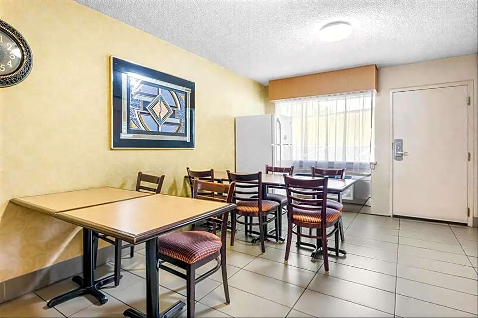 Brentwood inn & Suites - Lynchburg
