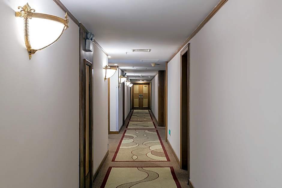 Xinyuan Hot Spring Hotel