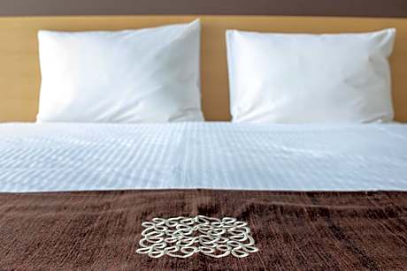 Superior Studio (Level 1)