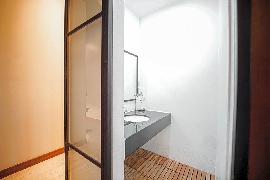 Within Korat Sawairiang