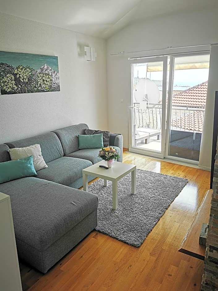 Apartments Dvor - ap4, ap5, ap6