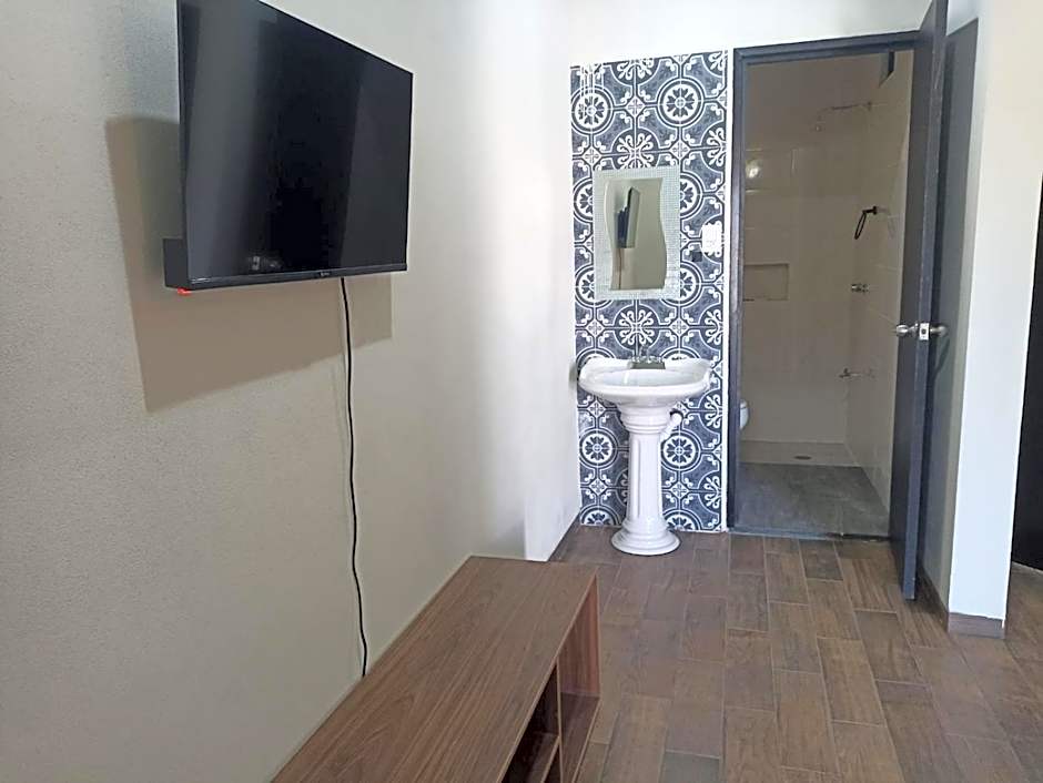 Hotel & Hostal 230