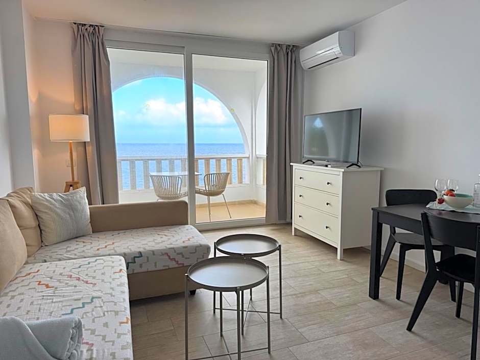 Orange Colom - Seaside Apartments