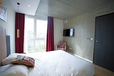 Deluxe Double Room with Extra Bed