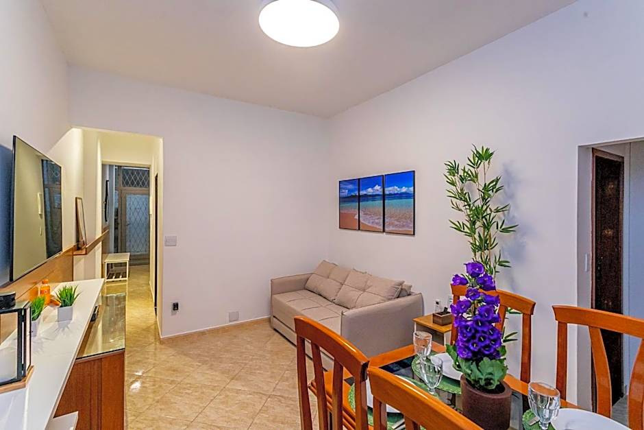 Copacabana Lux: Sophistication and Comfort for 5