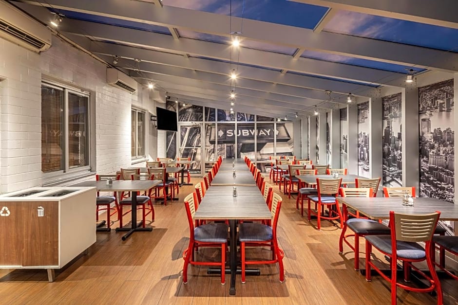Holiday Inn Express - Times Square By IHG