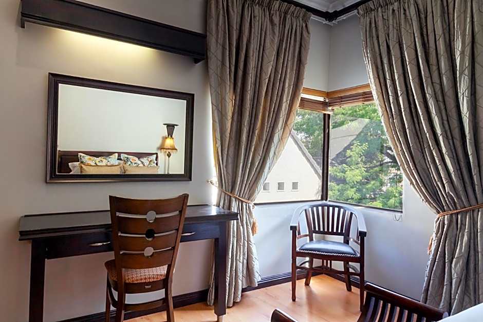 InnJoy Boutique Hotel