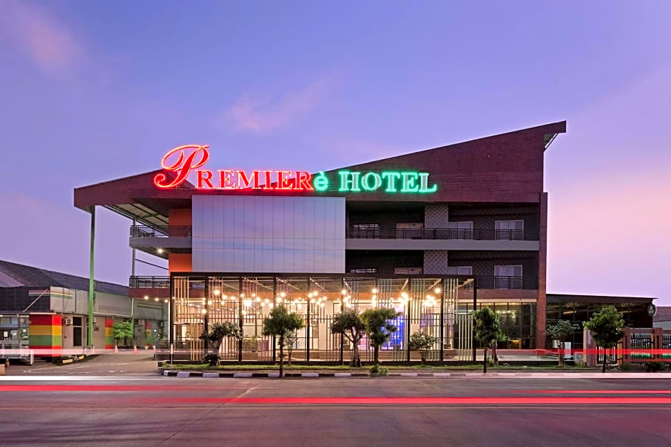 Premiere Hotel Tegal