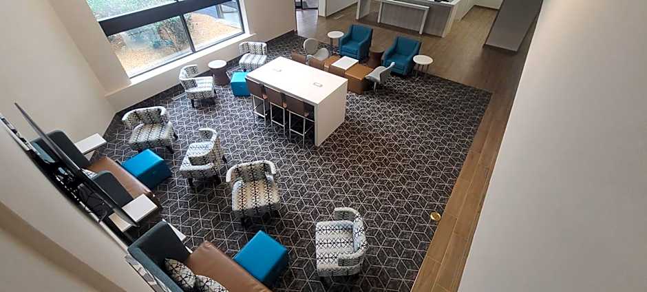 Clarion Pointe OKC Airport