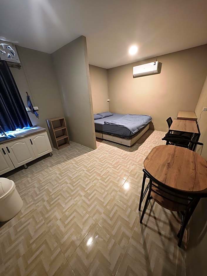 Social Quarters Blanco - Youth Hostel 18 to 35 Only