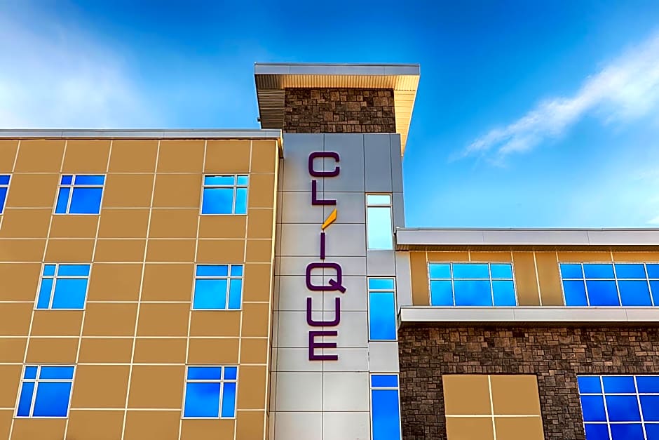 Hotel Clique Airport Calgary