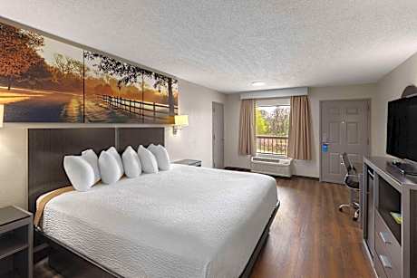 Room with One Double Bed - Smoking