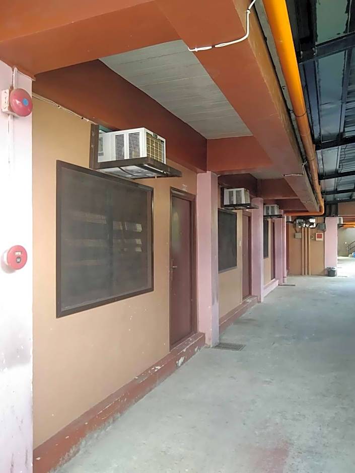 Hotel De Amado by RedDoorz