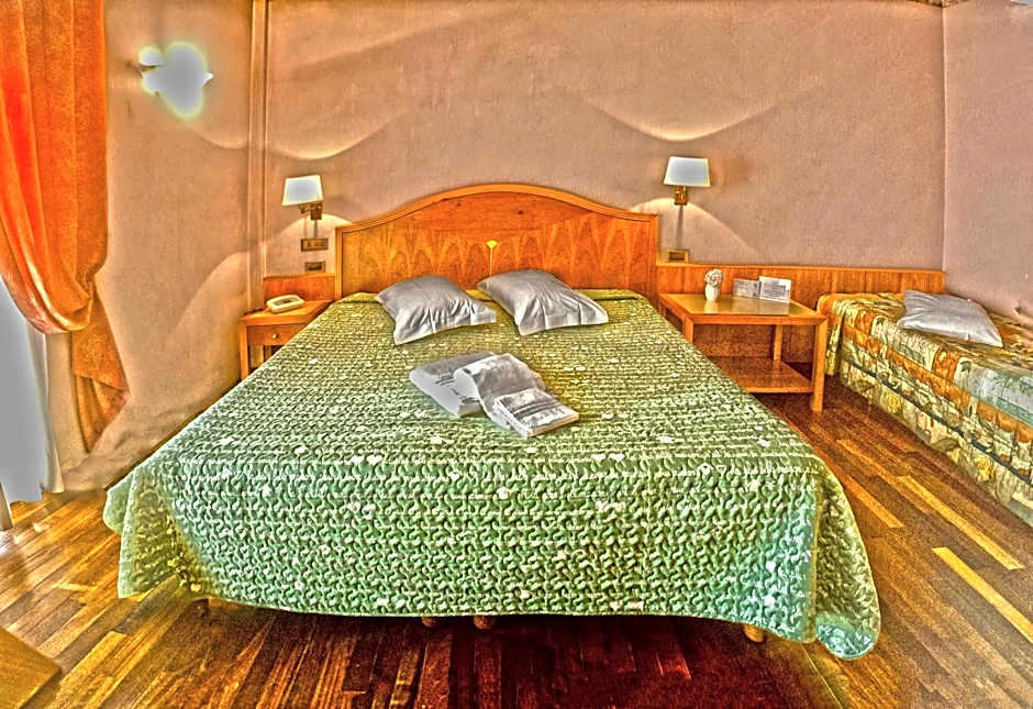 Hotel Lory & Ristorante Ferraro