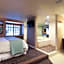 Postmarc Hotel and Spa Suites