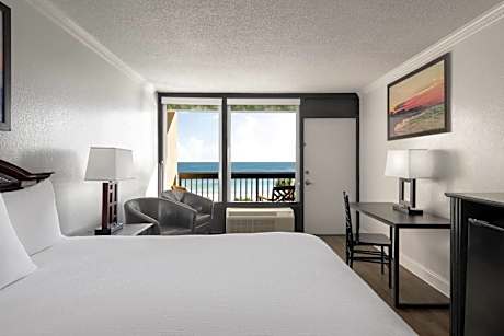 1 King Bed Gulf View Non-Smoking