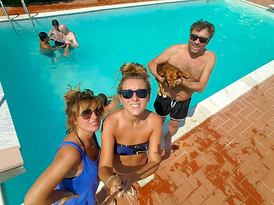 Appartamento con piscina e tennis