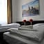 Carlton Hotel