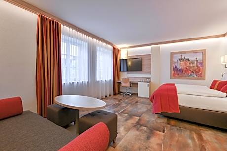 Deluxe Quadruple Room