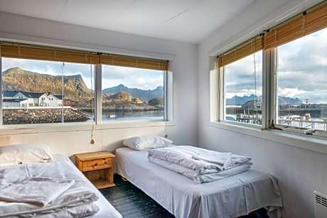 Budget Double Room with Shared Bathroom