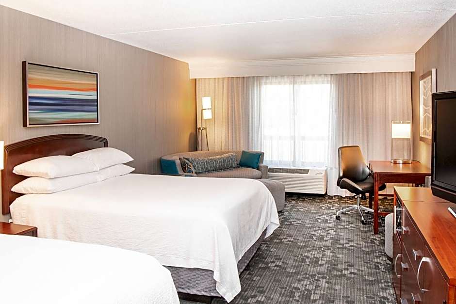Courtyard by Marriott Bloomington