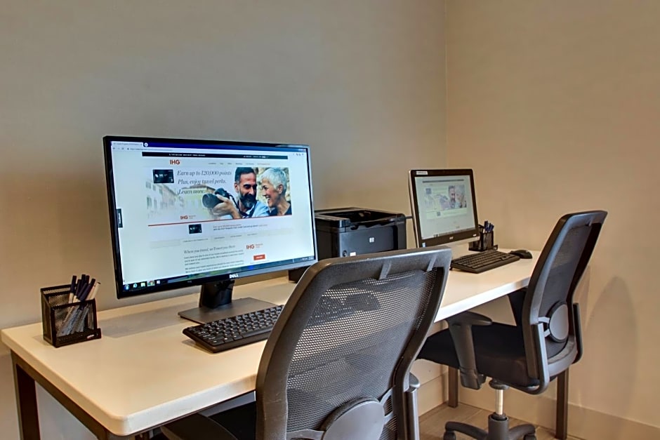 Holiday Inn Express Baltimore BWI Airport West by IHG