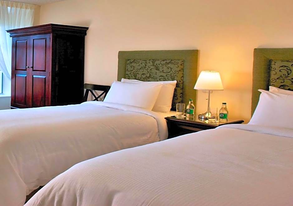 Walter Raleigh Hotel