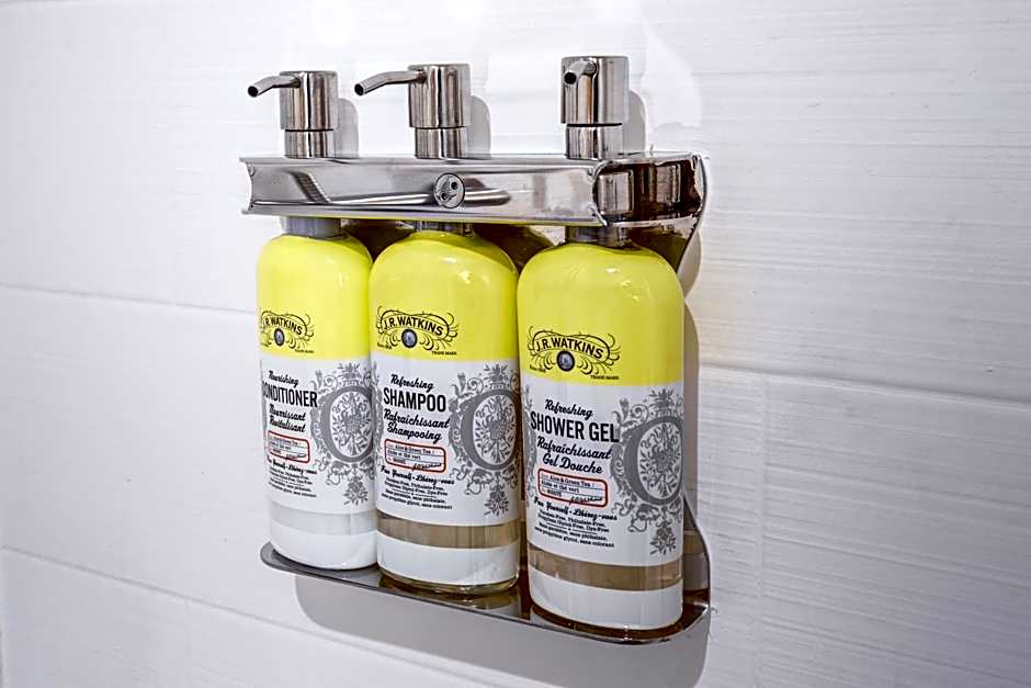 Holiday Inn Express & Suites West Long Branch - Eatontown By IHG