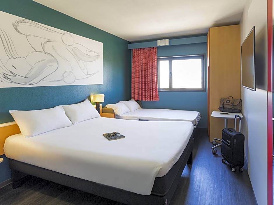 Ibis Valencia Bonaire Aeropuerto