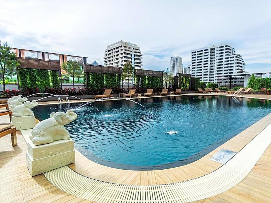 Centre Point Sukhumvit Soi 10