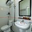 Ken's Backpackers Hotel