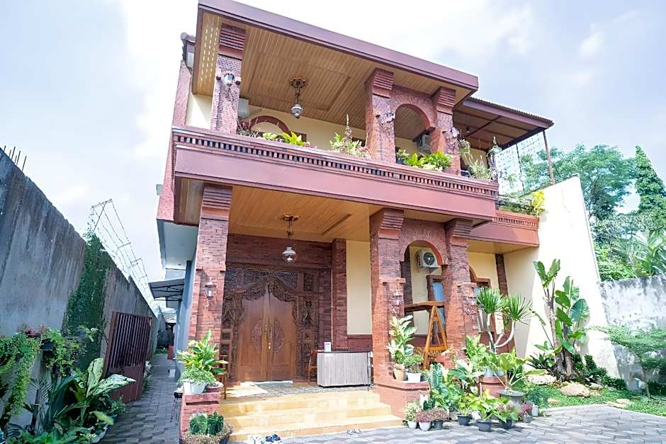 RedDoorz Syariah near RSUD Kota Malang