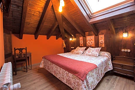Queen Room with Spa Bath