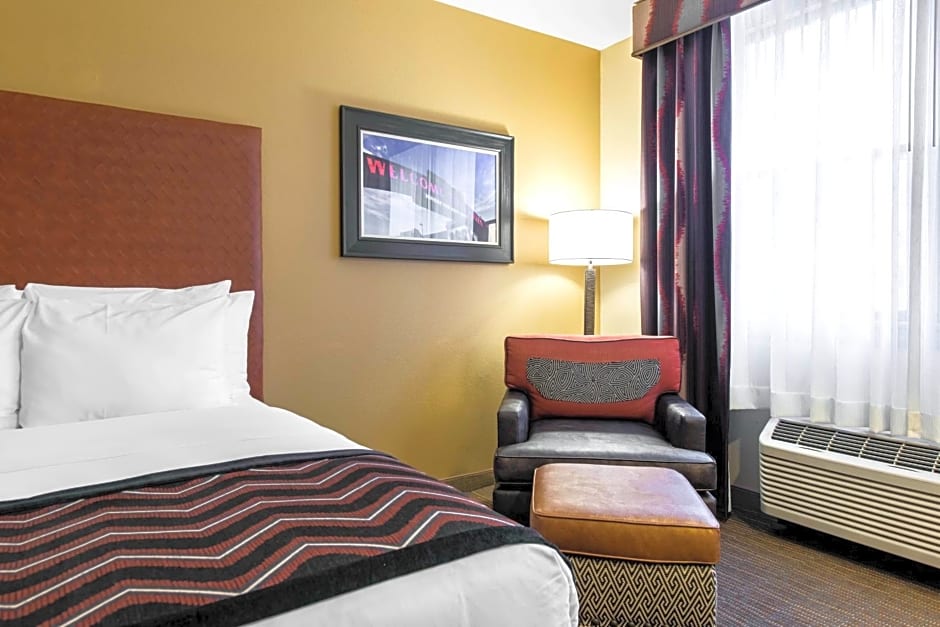 The Golden Hotel, Ascend Hotel Collection