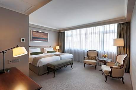 City Explorer - Deluxe Room with 2 Adult Tourist Octopus