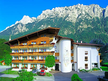 dasKAISER - Dein Gartenhotel in Tirol
