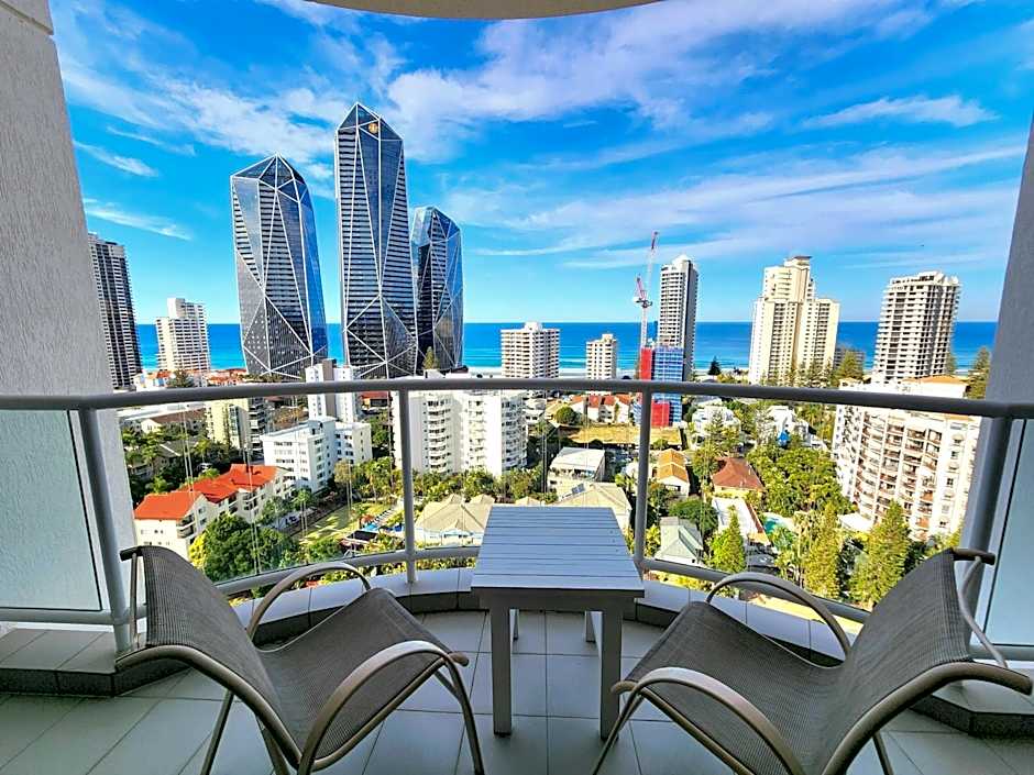 Deluxe Private Apartment and Studio - Ocean Views