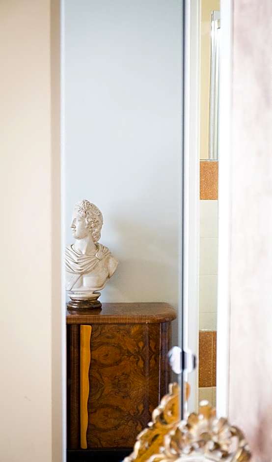 Nerva Accommodation Cavour