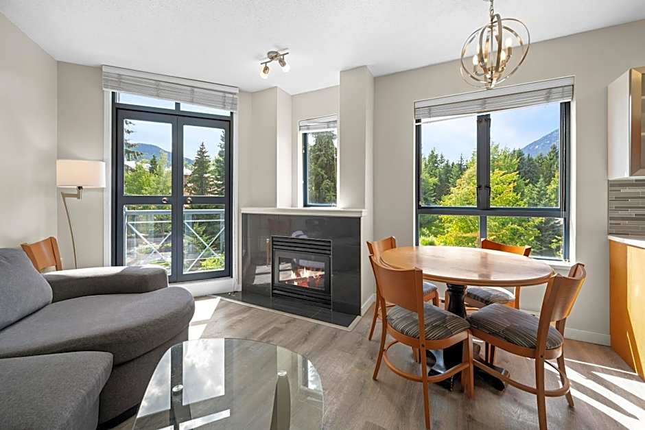 Alpenglow Lodge Two Bedroom Apartment by MVA