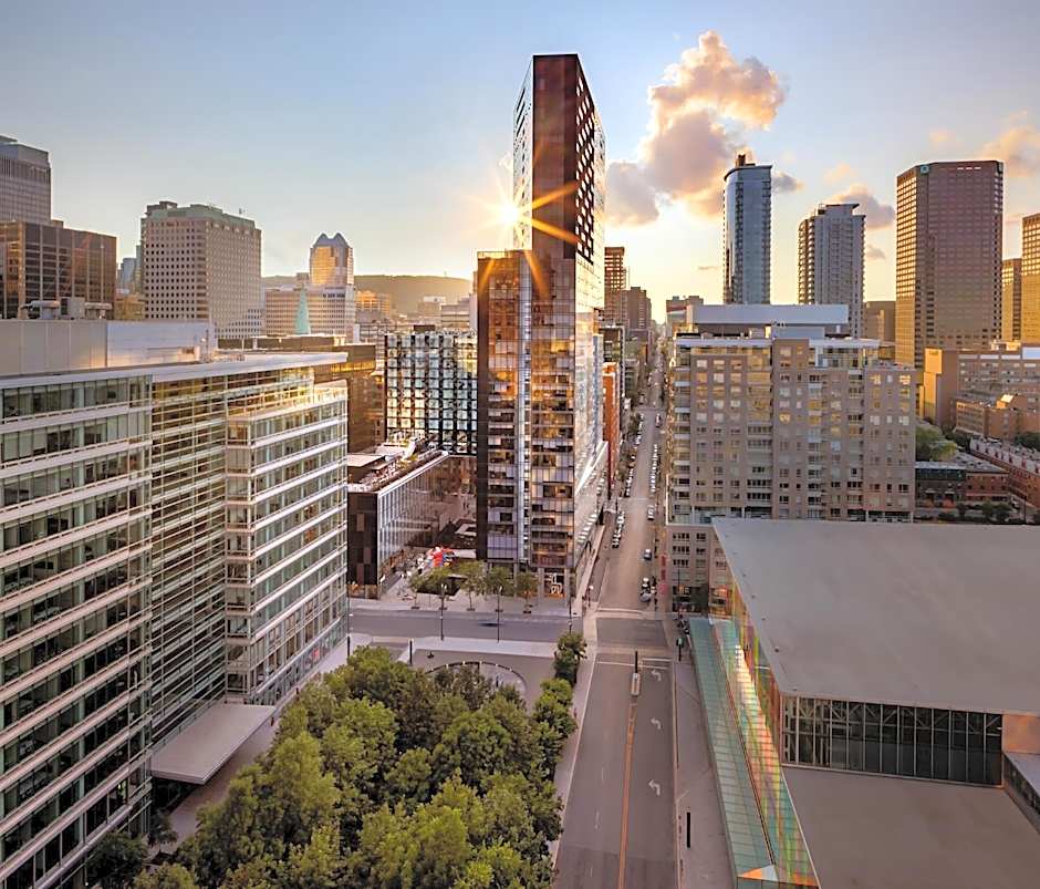 Humaniti Hotel Montreal, Autograph Collection