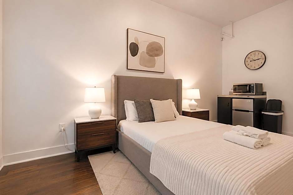 Bay Ridge ApartHotel