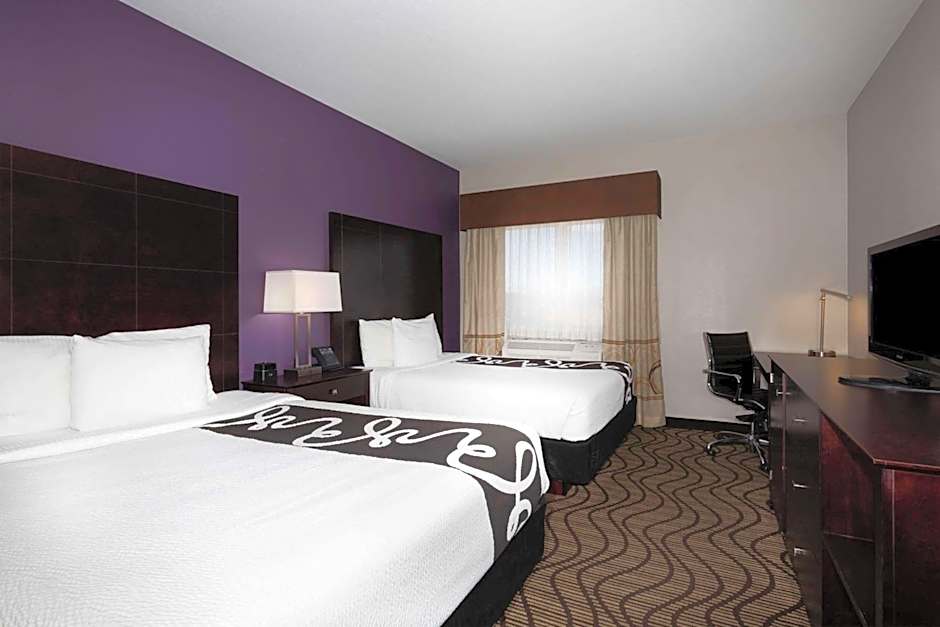 Baymont by Wyndham Henderson-Northeast Denver
